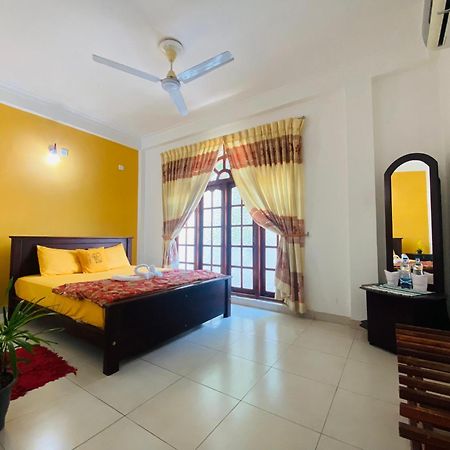 New Nethmi Villa Kandy Extérieur photo
