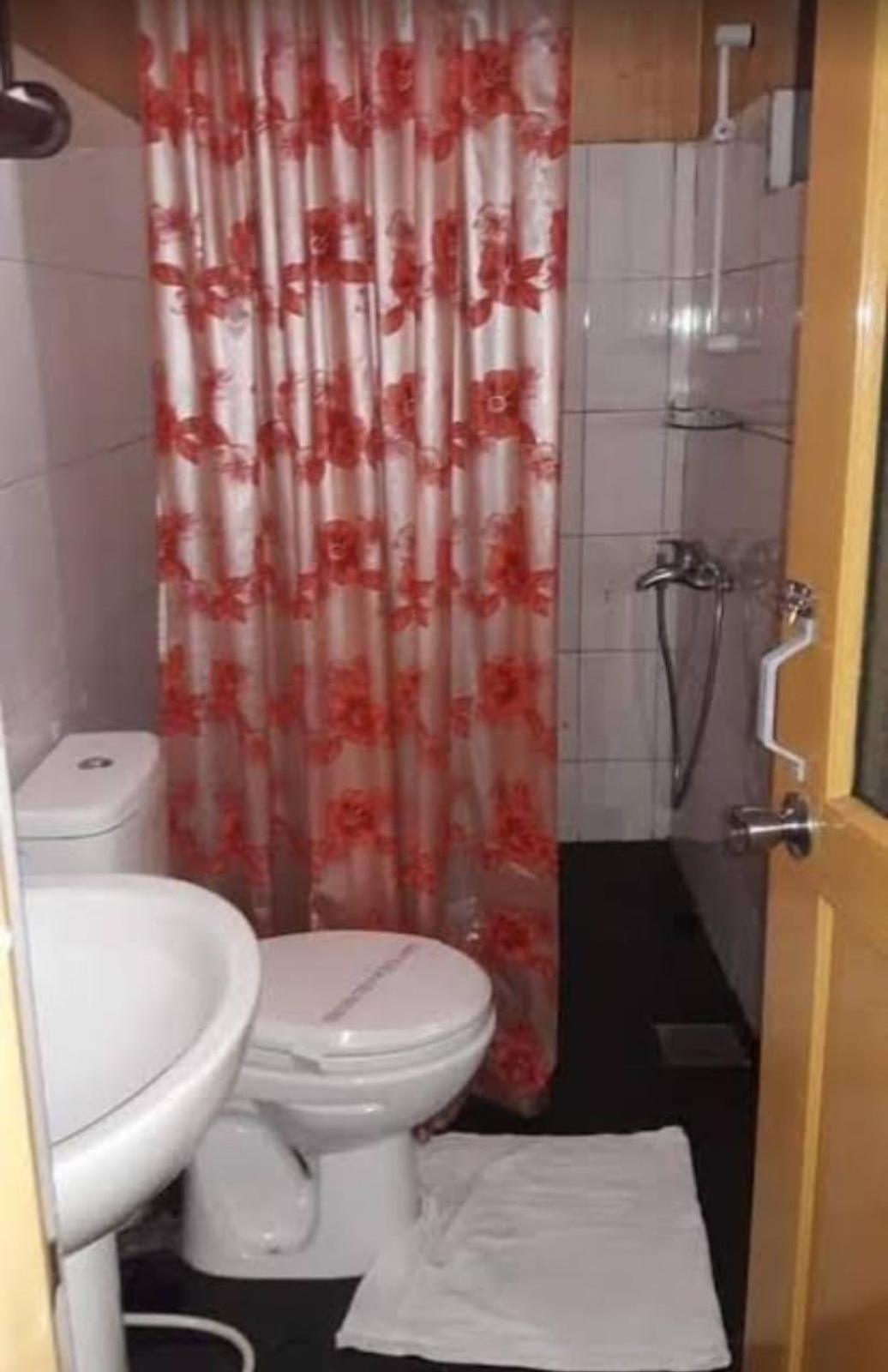 New Nethmi Villa Kandy Extérieur photo