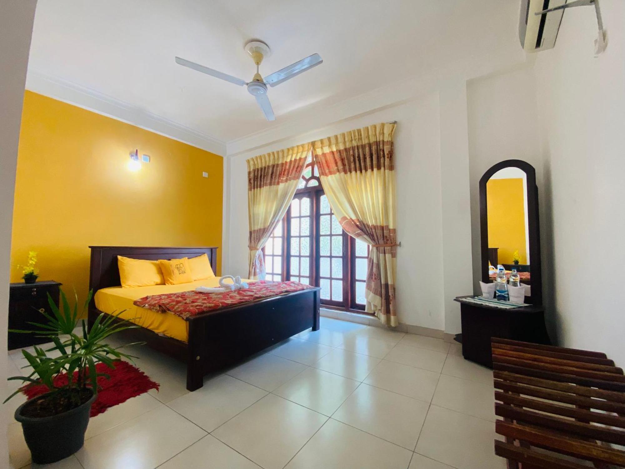 New Nethmi Villa Kandy Extérieur photo